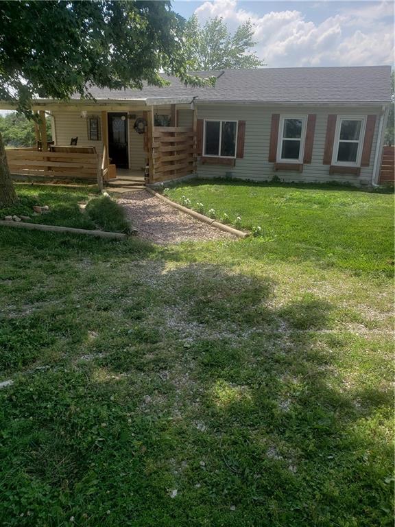 825th Rd, Warrensburg, MO 64093