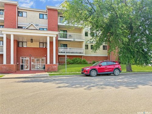 203-1002 108th St, North Battleford, SK, S9A2A9 | Card Image