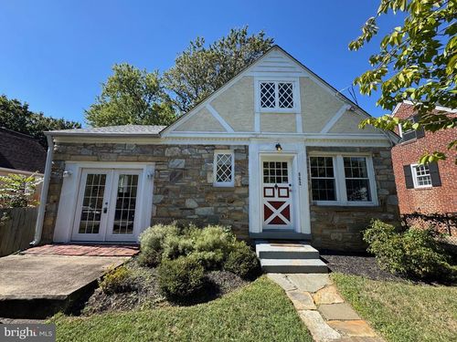 862 N Abingdon St, ARLINGTON, VA, 22203-1533 | Card Image
