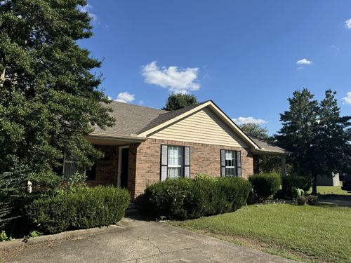 a-423 Cook Dr, Clarksville, TN, 37042-1873 | Card Image