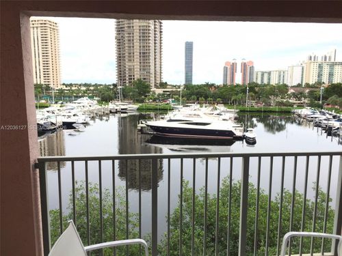 6504-19655 E Country Club Dr, Aventura, FL, 33180-4803 | Card Image
