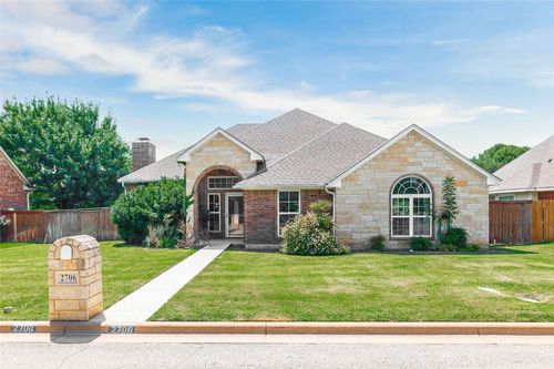2706 Red Fox Trl, Brownwood, TX, 76801-6010 | Card Image