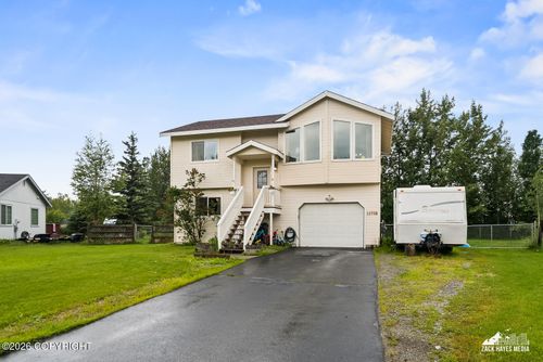 11706 E Jenny Cir, Palmer, AK, 99645-9358 | Card Image