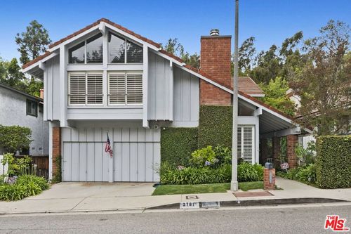 2781 Woodwardia Dr, Los Angeles, CA, 90077-2123 | Card Image