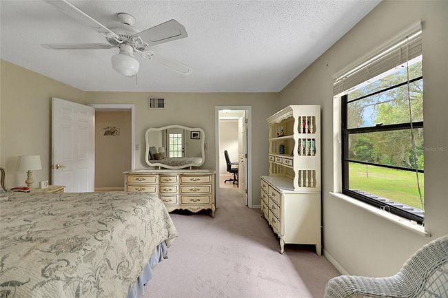 4814 Griffin View Dr, House other with 3 bedrooms, 3 bathrooms and null parking in LADY LAKE FL | Image 48