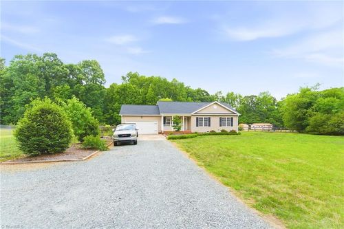 6232 Nat Rd, Julian, NC, 27283-9123 | Card Image
