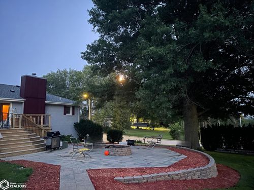 801 Sunset Dr, Corning, IA, 50841-1687 | Card Image