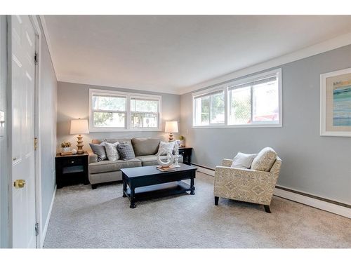 914 Burr St, Saint Paul, MN, 55130-4000 | Card Image
