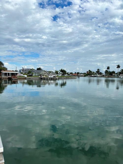 apt-5-11655 3rd St E, TREASURE ISLAND, FL, 33706-4541 | Card Image