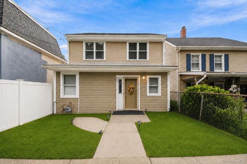 629 Belden St, Peekskill, NY, 10566-2101 | Card Image