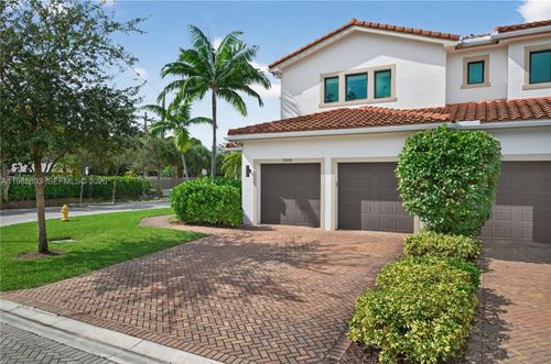 5999 Brookfield Cir E, Fort Lauderdale, FL, 33312-6259 | Card Image