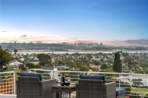 1269 Van Nuys, San Diego, CA, 92109 | Card Image