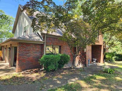 1100 Cambridge Circle, House other with 3 bedrooms, 2 bathrooms and null parking in Benton AR | Image 2