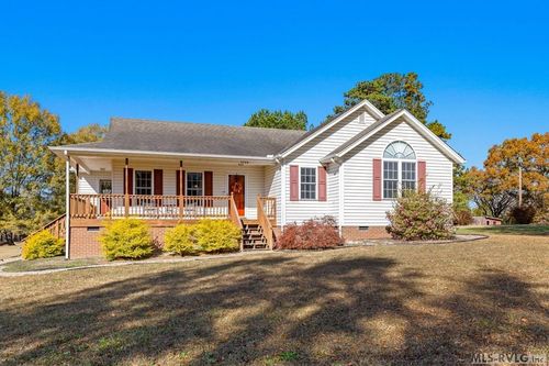 1724 Goodes Ferry Rd, South Hill, VA, 23970-5323 | Card Image