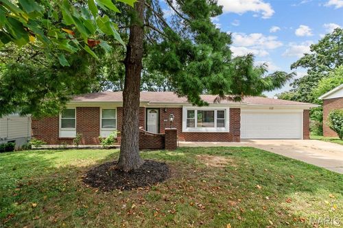 117 Sir Moss Ln, Fenton, MO, 63026-6130 | Card Image