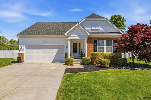 87 Waterford Park, Grand Island, NY, 14072-2853 | Card Image