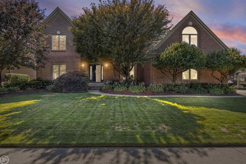 53849 Cherrywood Dr, Shelby Township, MI, 48315-1352 | Card Image