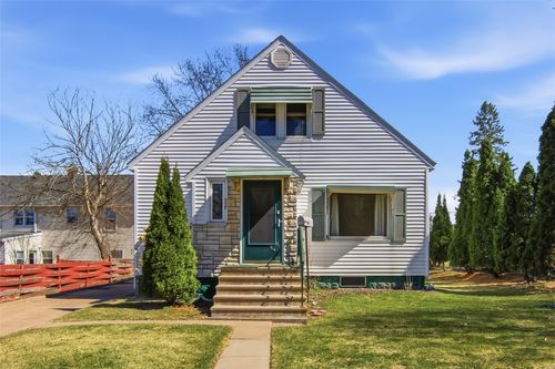 557 Bergen Avenue, Eau Claire, WI, 54703 | Card Image