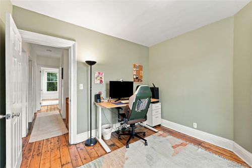 6 Saint James Ct, Kingston, NY, 12401-3404 | Card Image