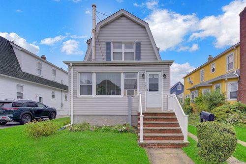 342 E Walnut St, Long Beach, NY, 11561-3619 | Card Image
