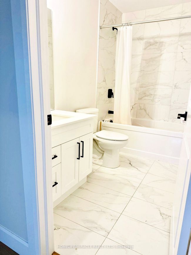 6807 Royal Magnolia Ave, House attached with 3 bedrooms, 3 bathrooms and 2 parking in London ON | Image 12