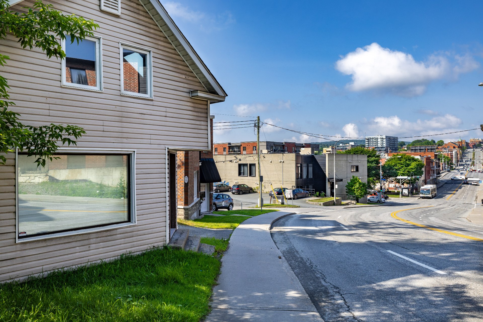 Residential Income in Sherbrooke (Fleurimont) 3