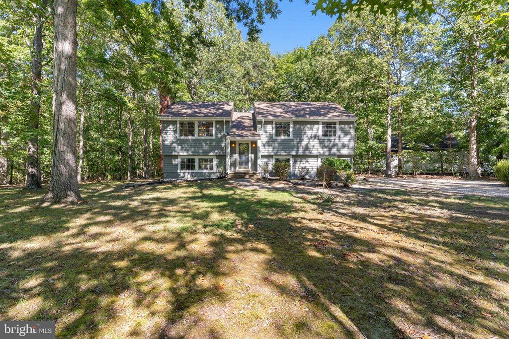 Lovett Dr, Fredericksburg, VA 22407