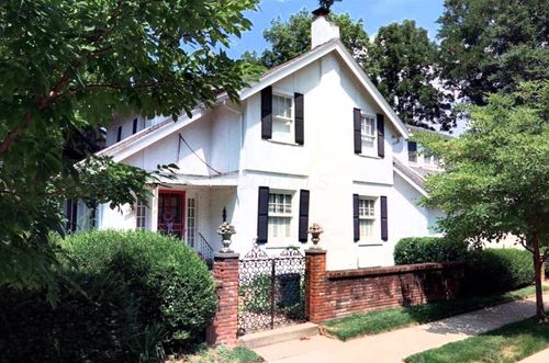 2808 Powell Ave, Columbus, OH, 43209-1853 | Card Image