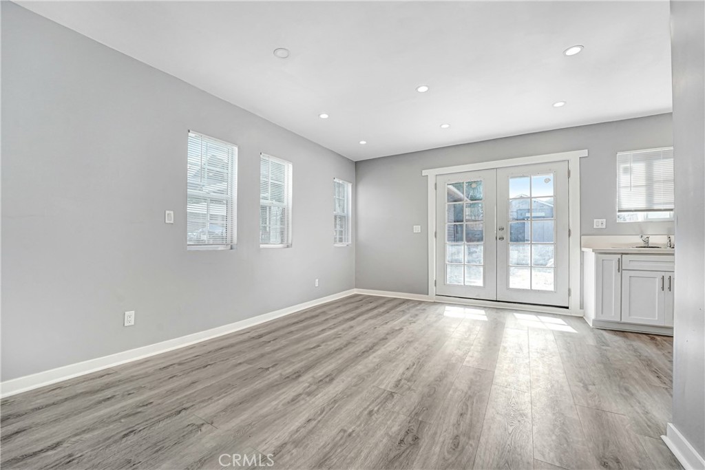 Residential Lease in Los Angeles 4