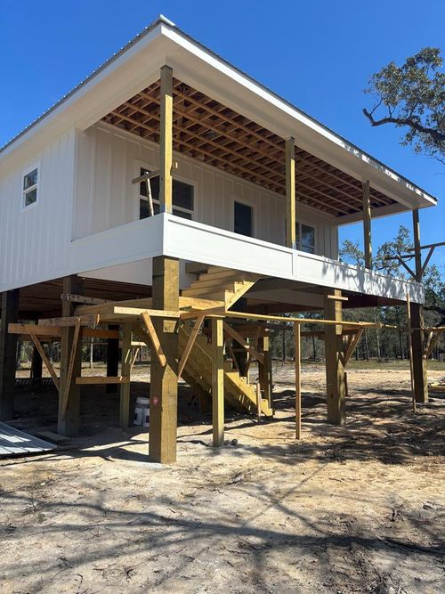 318 Hillcrest St, Waveland, MS, 39576-4223 | Card Image