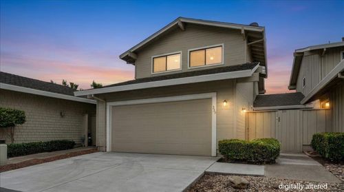335 Donnas Ln, Hollister, CA, 95023 | Card Image