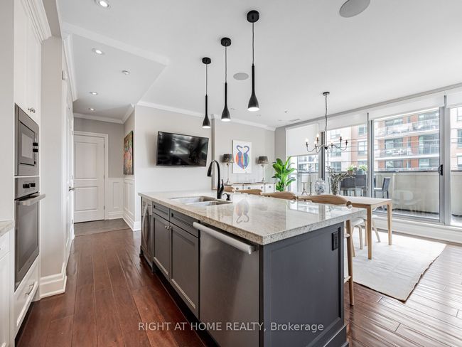 204 - 1 Rainsford Rd, Condo with 3 bedrooms, 2 bathrooms and 1 parking in Toronto ON | Image 11
