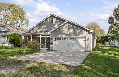 914 E Lincoln Street, Monticello, IL, 61856 | Card Image