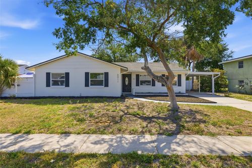 6011 Wilshire Drive, Tampa, FL, 33615 | Card Image