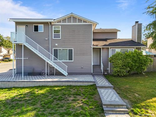 13248 82 Ave, Surrey, BC, V3W8Z4 | Card Image