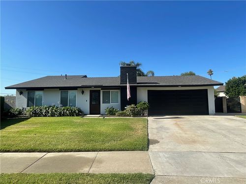 880 W Pine St, Upland, CA, 91786-3001 | Card Image