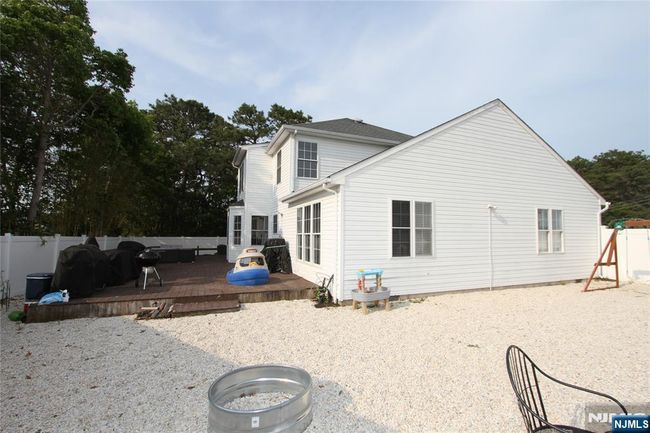 132 Sloop Rd, House other with 3 bedrooms, 3 bathrooms and null parking in Manahawkin NJ | Image 32