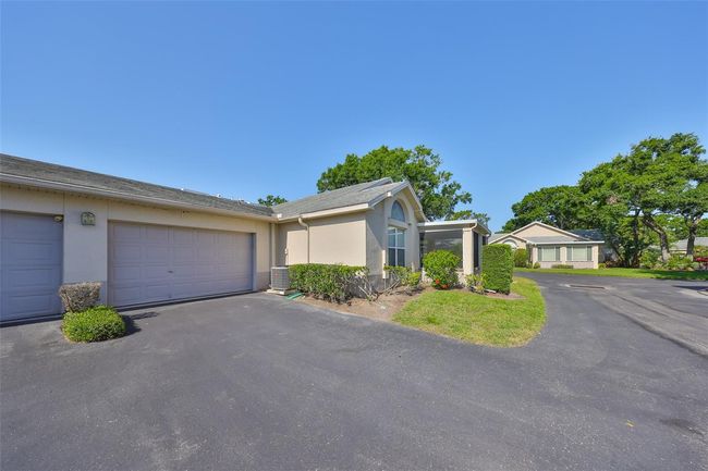 1140 - 1140 Golfview Woods Dr, Condo with 2 bedrooms, 2 bathrooms and null parking in SUN CITY CENTER FL | Image 29