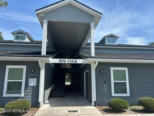 10-806 Oak St, Green Cove Springs, FL, 32043-4309 | Card Image