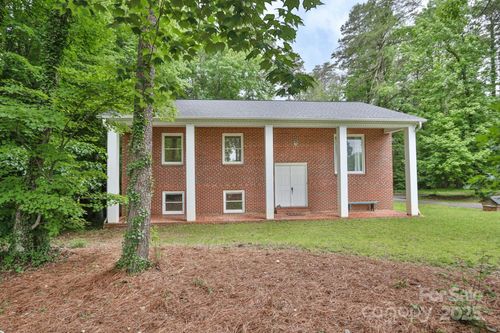 6414 E Old Us 421 Hwy, East Bend, NC, 27018-8728 | Card Image