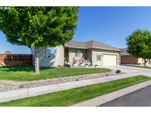 2260 Ne 8th St, Hermiston, OR, 97838-2199 | Card Image