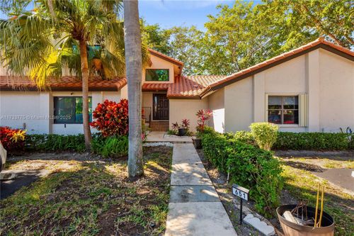 651-651 Deer Creek Lake Point North Ln, Deerfield Beach, FL, 33442-8658 | Card Image