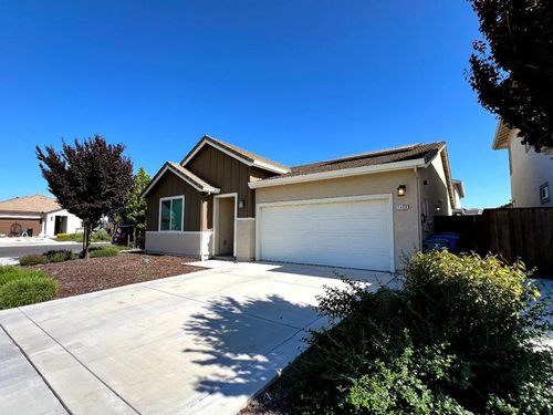 1460 Waterwheel Ln, Hollister, CA, 95023-3388 | Card Image