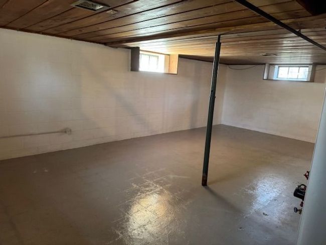 108 James St, House other with 3 bedrooms, 2 bathrooms and null parking in Pigeon MI | Image 22
