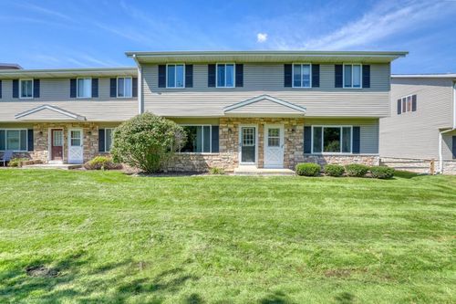 W163N11522 Windsor Court, Germantown, WI, 53022 | Card Image