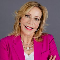 Louise Knight