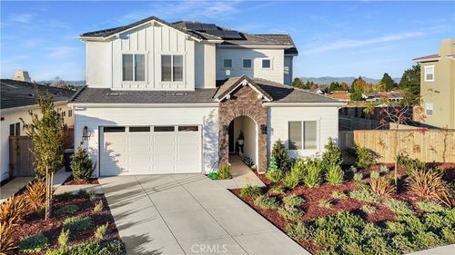 813 Skyview Ln, Santa Maria, CA, 93455-7157 | Card Image