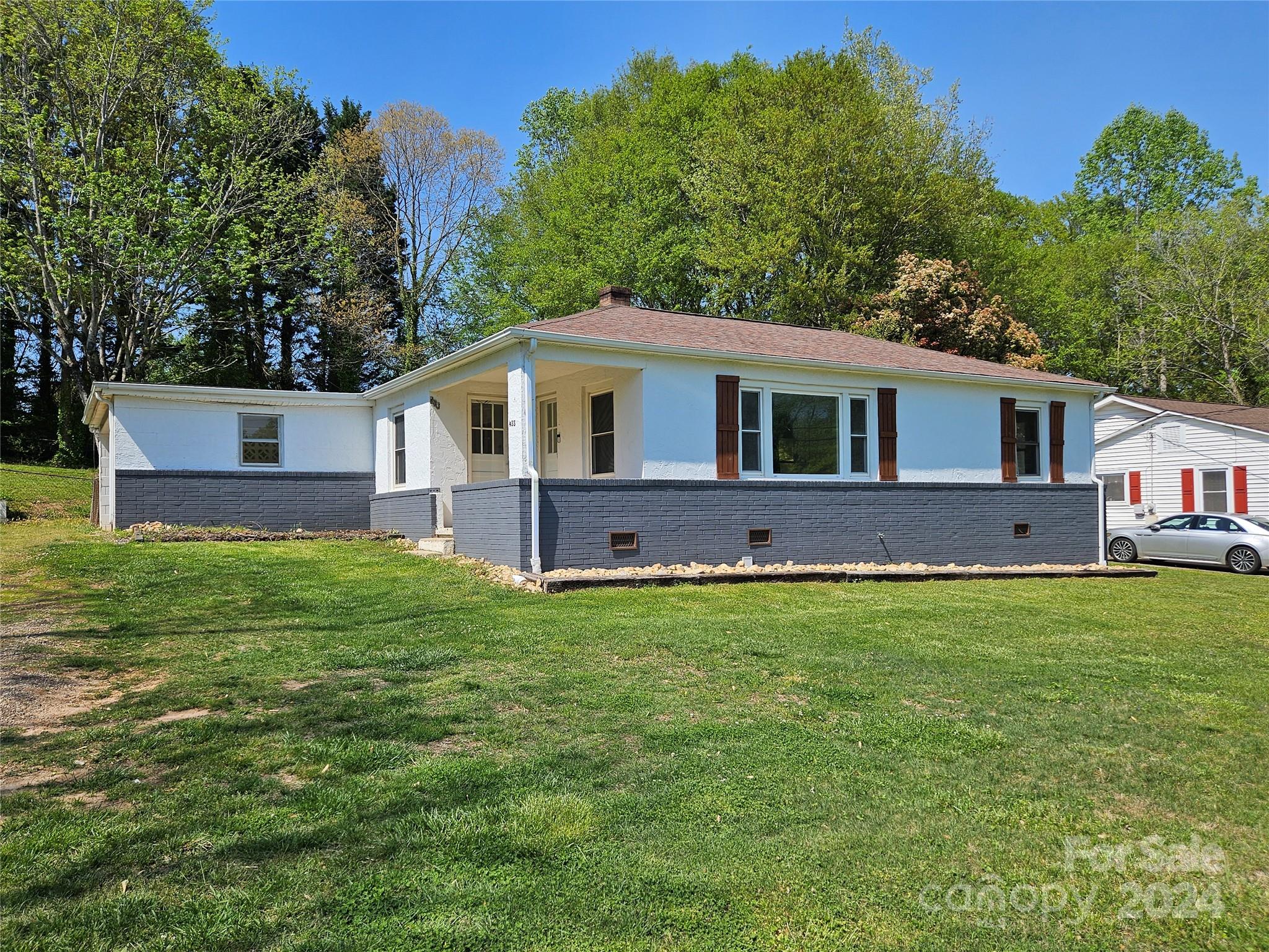 23rd Avenue Dr, Hickory, NC 28601