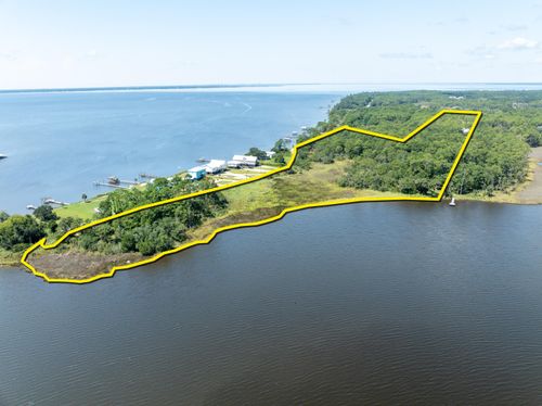 16 Beatrice Point Rd, Freeport, FL, 32439 | Card Image