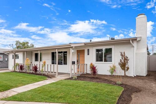 5041 Canosa Ave, San Diego, CA, 92117-4018 | Card Image